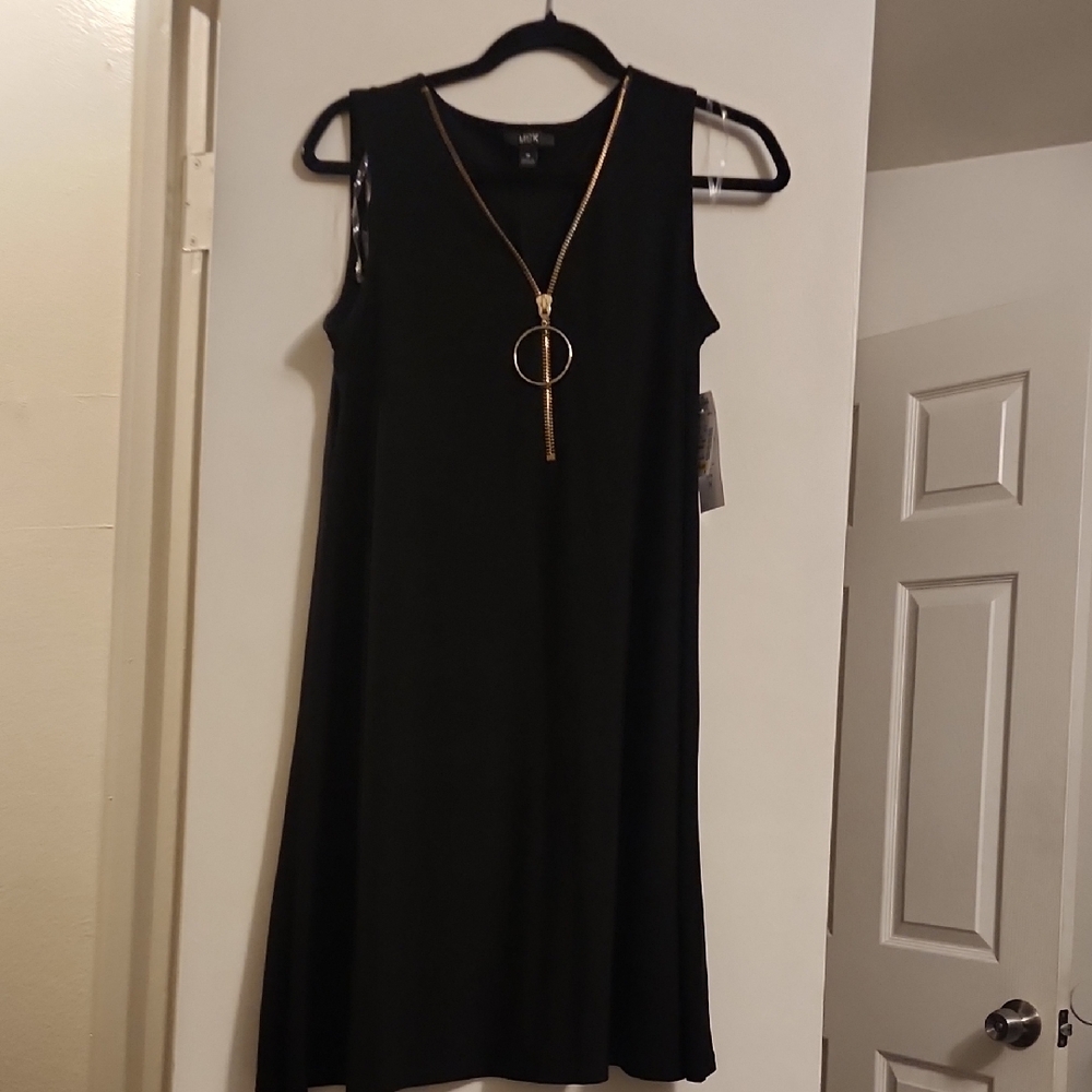 Elegant Black Sleeveless Dress With Gold Zipper